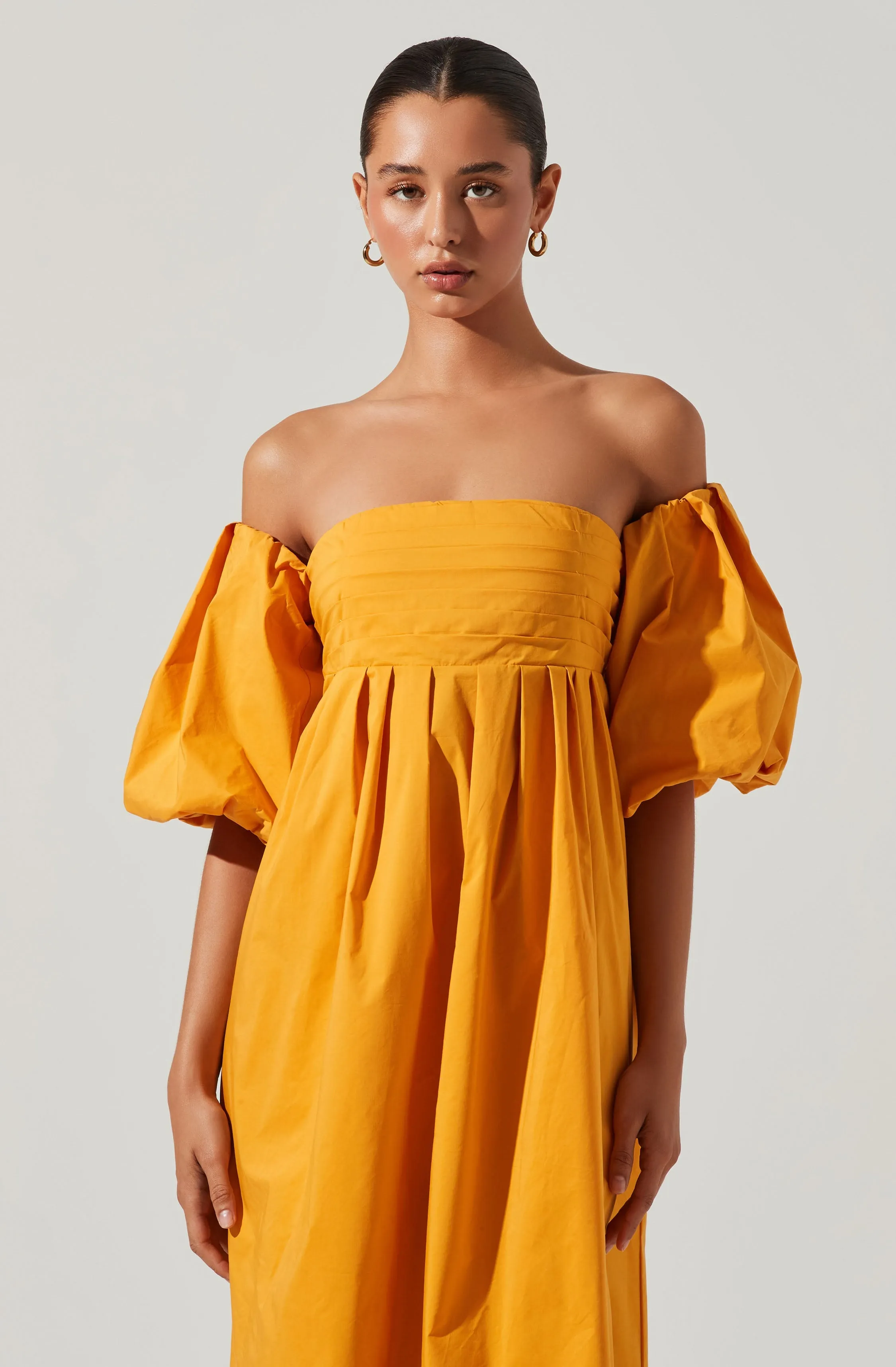 Carlin Off Shoulder Puff Sleeve Midi Dress